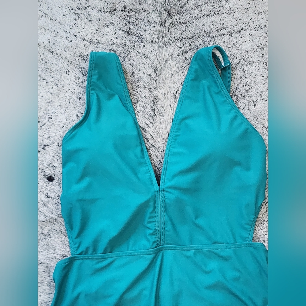NWOT One piece bathing suit - Picture 2 of 4